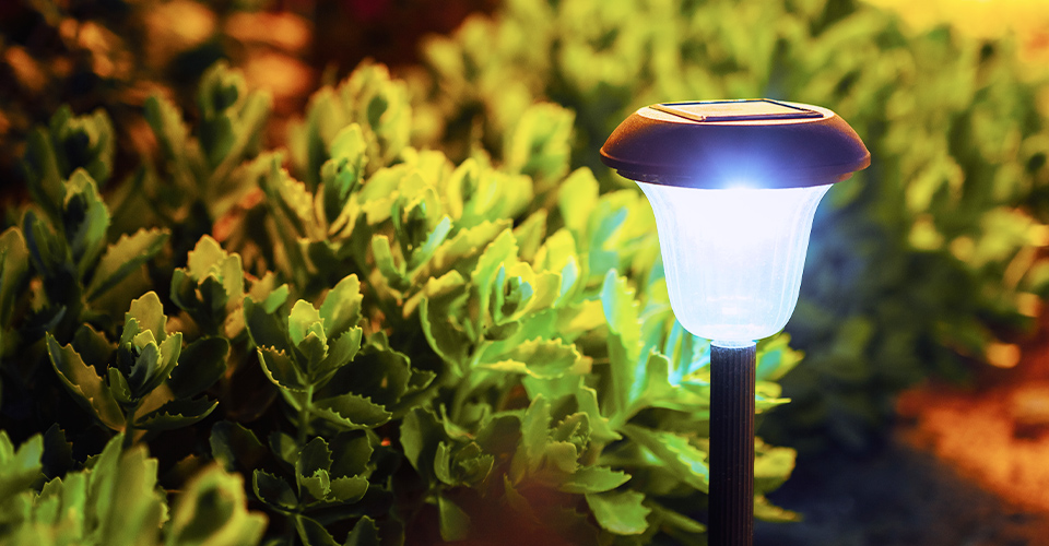  פתרונות תאורה סולאריים